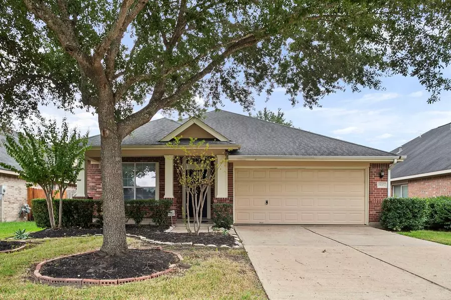 19007 Field Cottage LN, Richmond, TX 77407