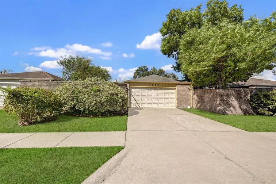 9322 Danforth WAY, Houston, TX 77083