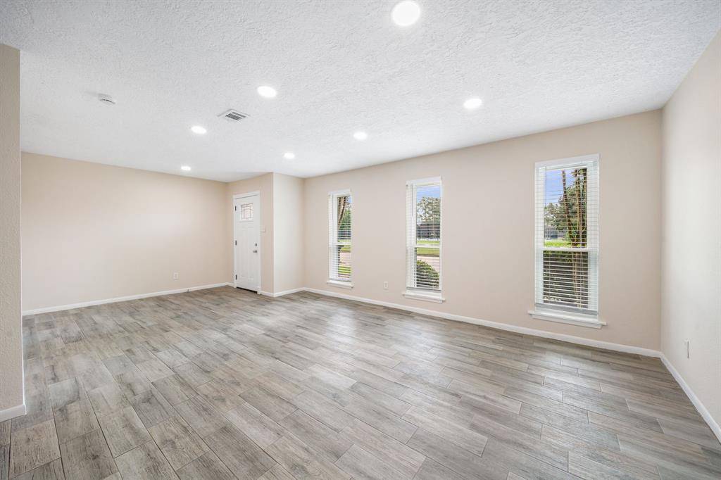 Pearland, TX 77581,2466 Country Club DR