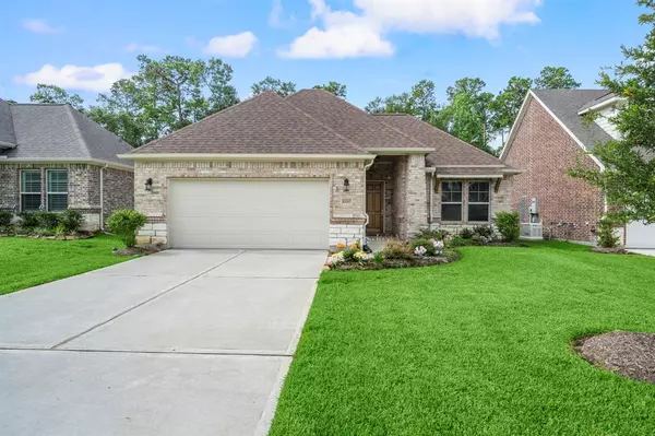 12117 Creekside Villas CT, Conroe, TX 77304