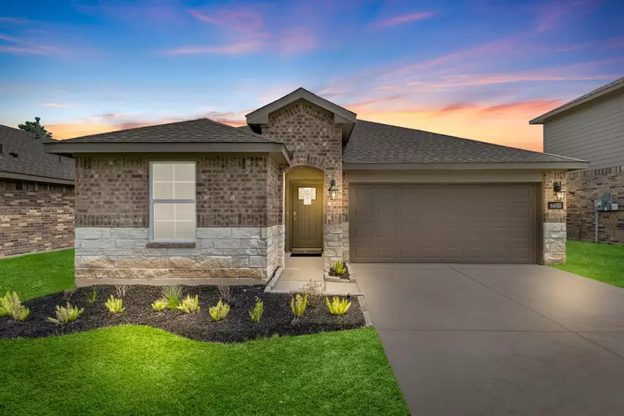 8531 Sandy Coral, Iowa Colony, TX 77583