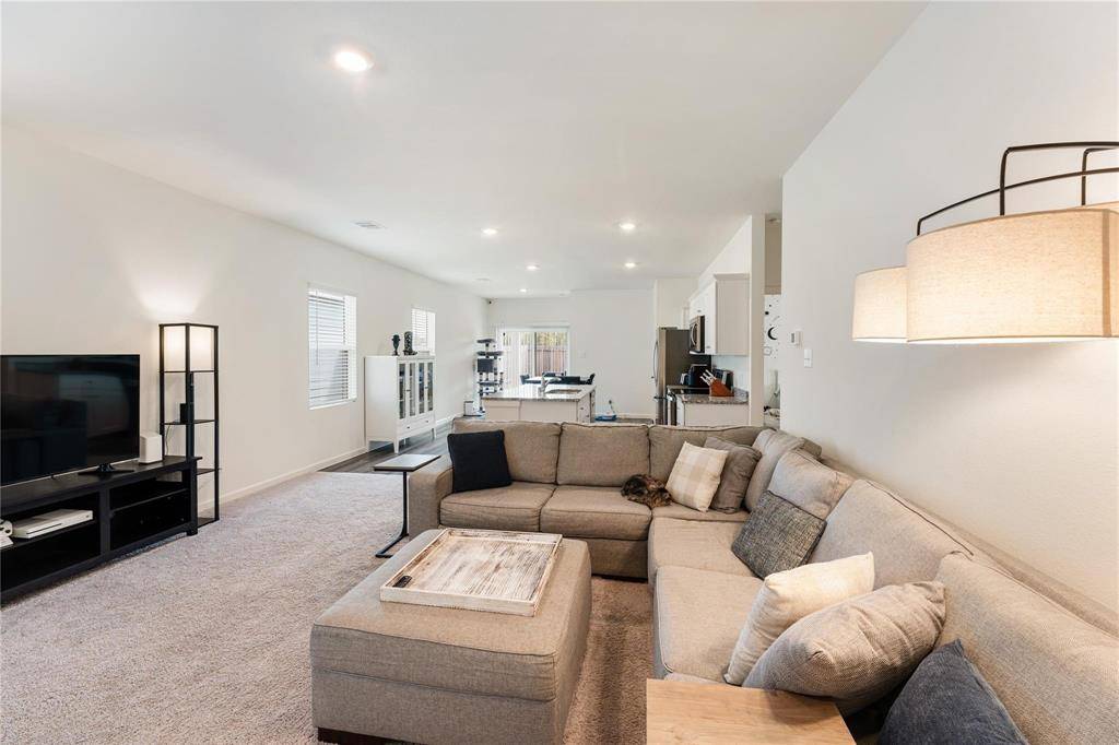 Houston, TX 77016,10138 California Lily LN