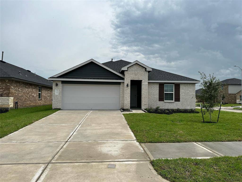 910 Curly Angora CT, Rosharon, TX 77583