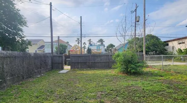 Galveston, TX 77550,1118 Avenue K Rear