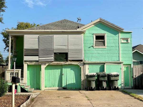 5118 Avenue Q 1/2 AVE, Galveston, TX 77551