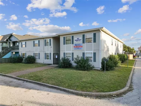 1927 Avenue M 1/2, Galveston, TX 77550