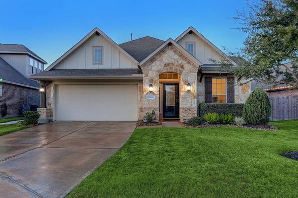 2906 Indigo Lake CT, Dickinson, TX 77539