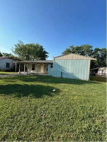 Freeport, TX 77541,922 W 11th ST