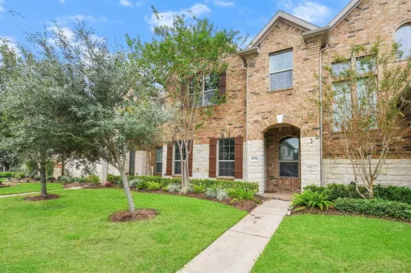 9154 Sunlight Oak LN, Houston, TX 77070