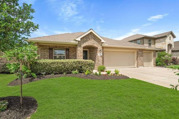 746 Montclair Mist LN, La Marque, TX 77568