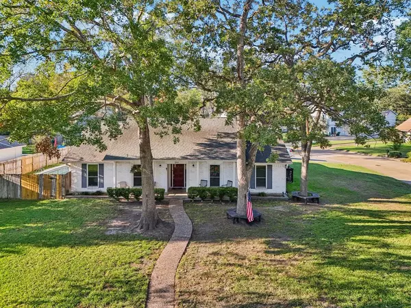 5902 Lookout Mountain DR, Houston, TX 77069