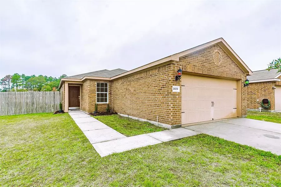 29039 San Bernard River LOOP, Spring, TX 77386