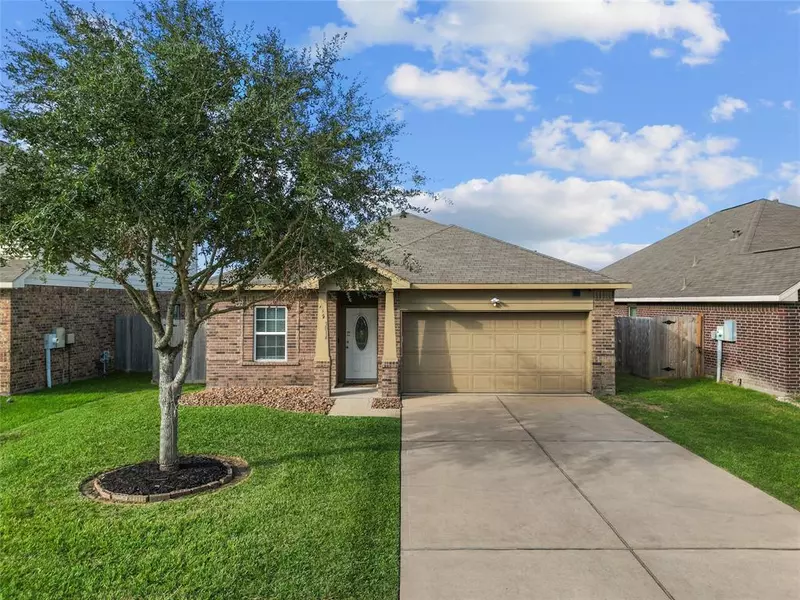 3014 Cambridge Meadow Lane, Dickinson, TX 77539