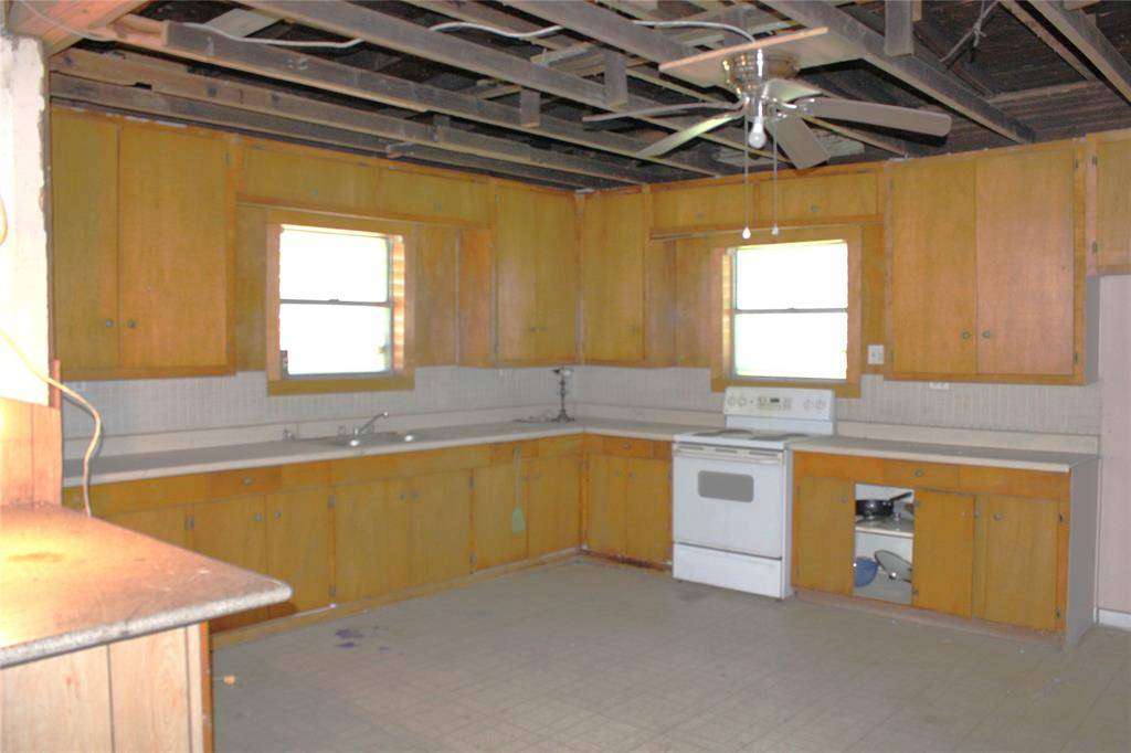 Galveston, TX 77554,3602 7 Mile RD