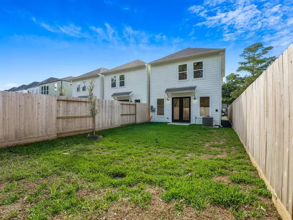 5714 Balbo, Houston, TX 77091