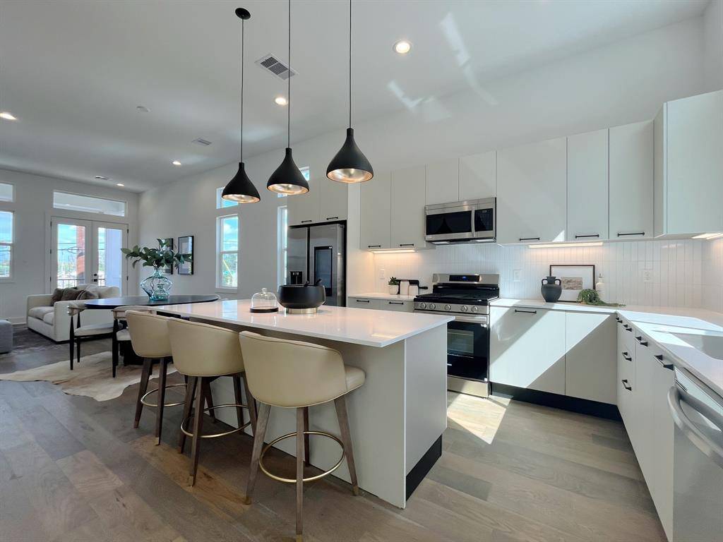 Houston, TX 77091,303F Marcella ST