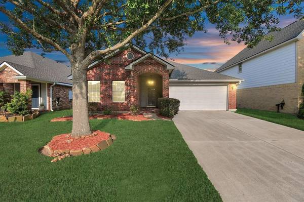 2313 Trinity Park CT,  Deer Park,  TX 77536