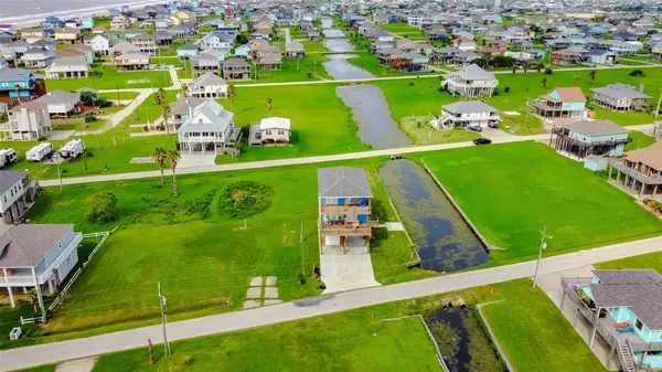 Crystal Beach, TX 77650,898 Gregory