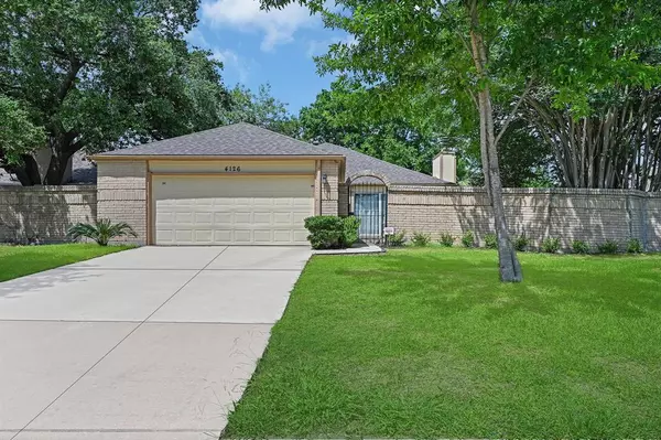 4126 Summit Valley DR,  Houston,  TX 77082