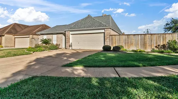 Meadows Place, TX 77477,11826 Meadow Crest Dr DR