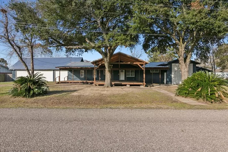 3553 2nd ST, Beaumont, TX 77705