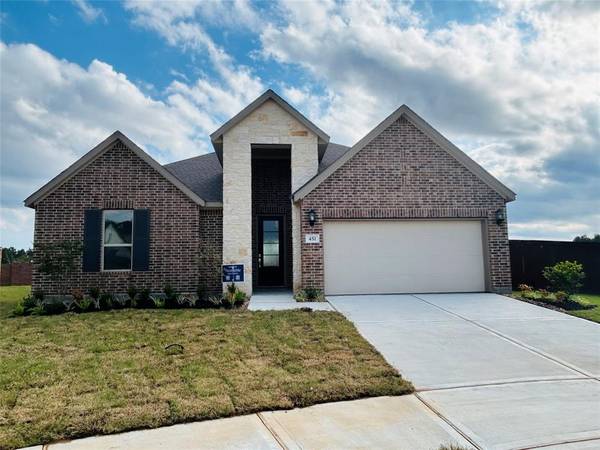 451 Pace Bend CT, New Caney, TX 77357