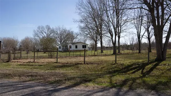 Shepherd, TX 77371,300 Hay Meadow LN