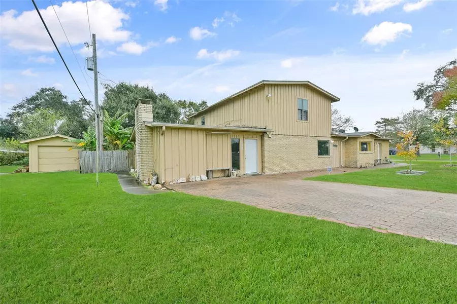 1804 36th ST N, Texas City, TX 77590