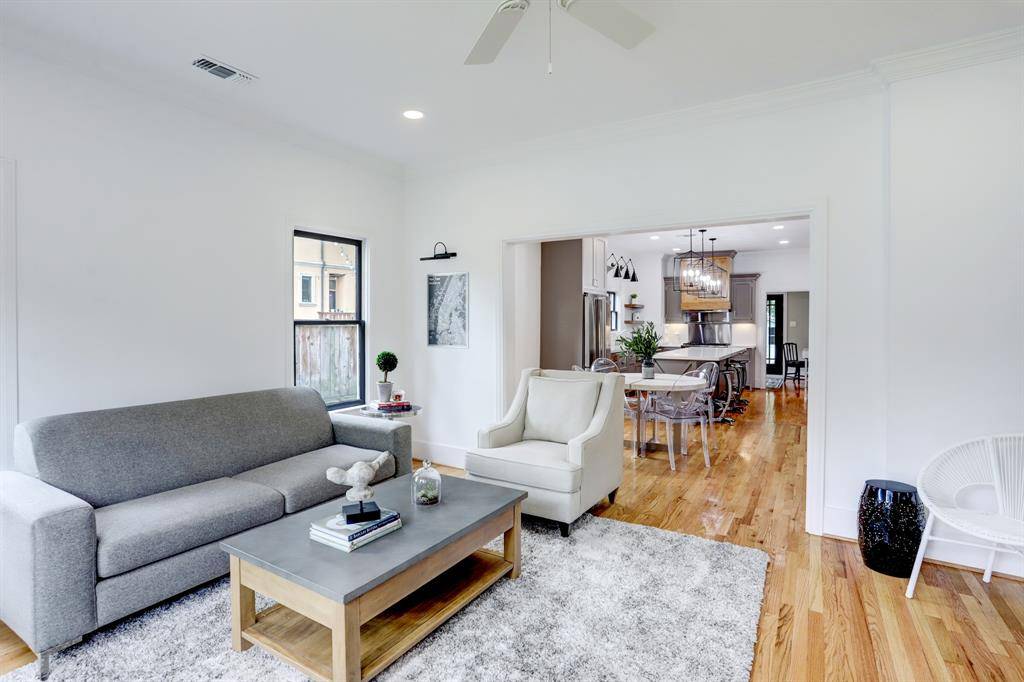 Houston, TX 77007,628 Harvard ST
