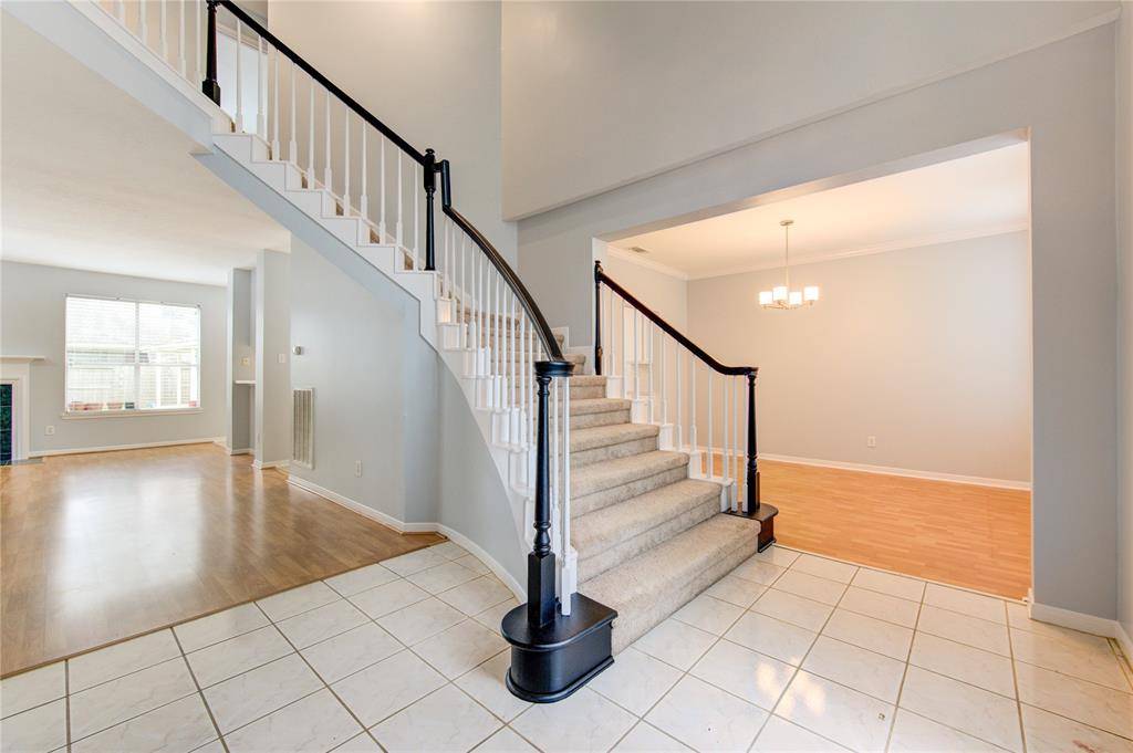 Houston, TX 77070,16023 Cutten RD