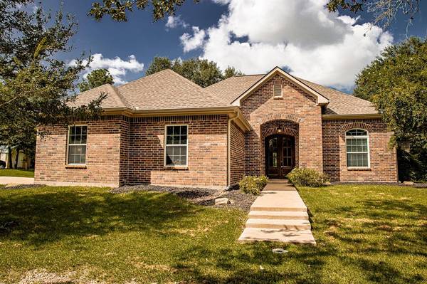 3430 N Briarwood DR, Brenham, TX 77833