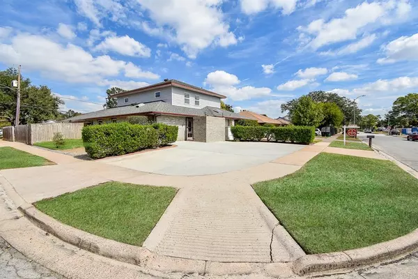 Houston, TX 77043,10514 Emnora LN