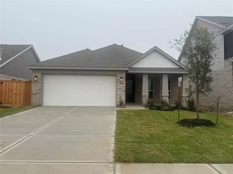 13802 Windward Mist DR, Texas City, TX 77568