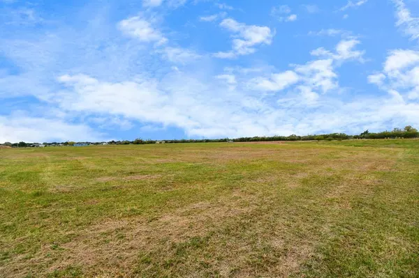 Lot 18 Anna LN, Sealy, TX 77474