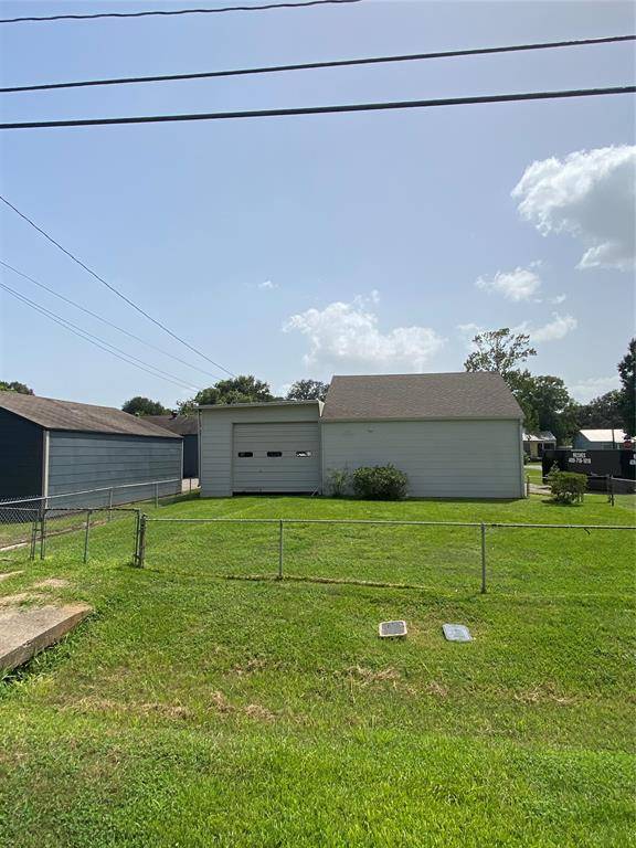 Groves, TX 77619,3840 Stuart AVE