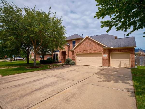 1707 Spring Glen LN, Pearland, TX 77581