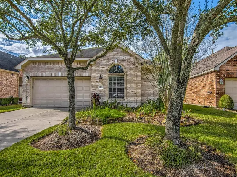 1252 N Riviera CIR, Pearland, TX 77581