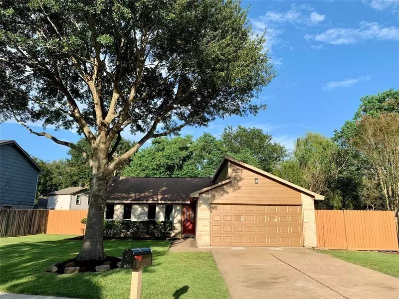 523 Fair Oak DR, Stafford, TX 77477