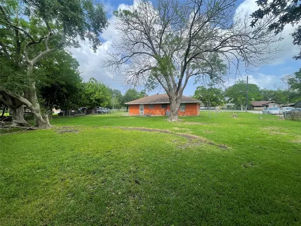 La Porte, TX 77571,3226 Bernard ST