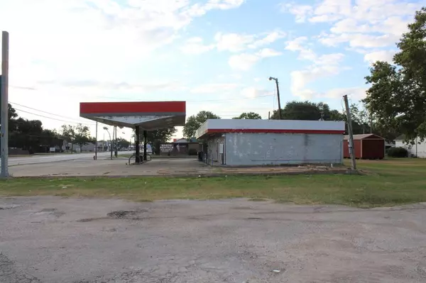 El Campo, TX 77437,1101 N Mechanic ST