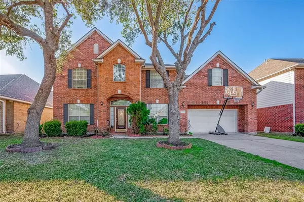 11322 Rock Bridge LN, Sugar Land, TX 77498