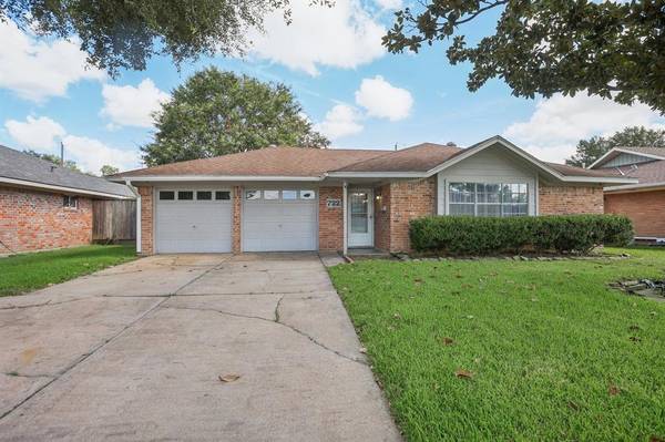 722 Princeton LN, Deer Park, TX 77536