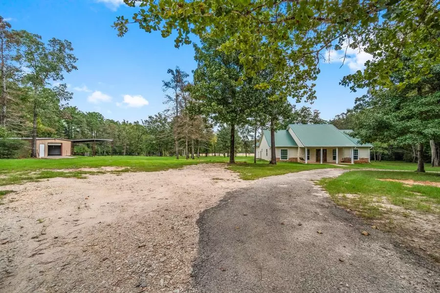 412 Sandy LN, Moscow, TX 75960