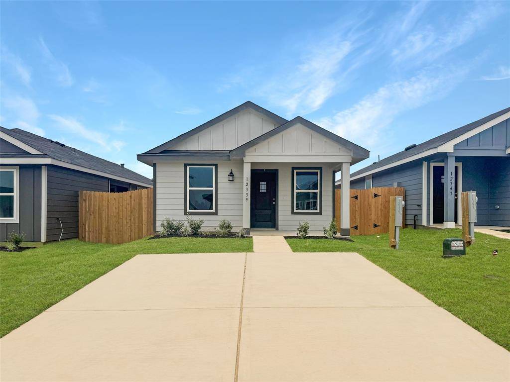 12339 Sword Point CT, Willis, TX 77378