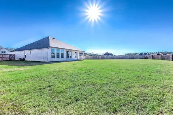 New Caney, TX 77357,453 Pace Bend CT