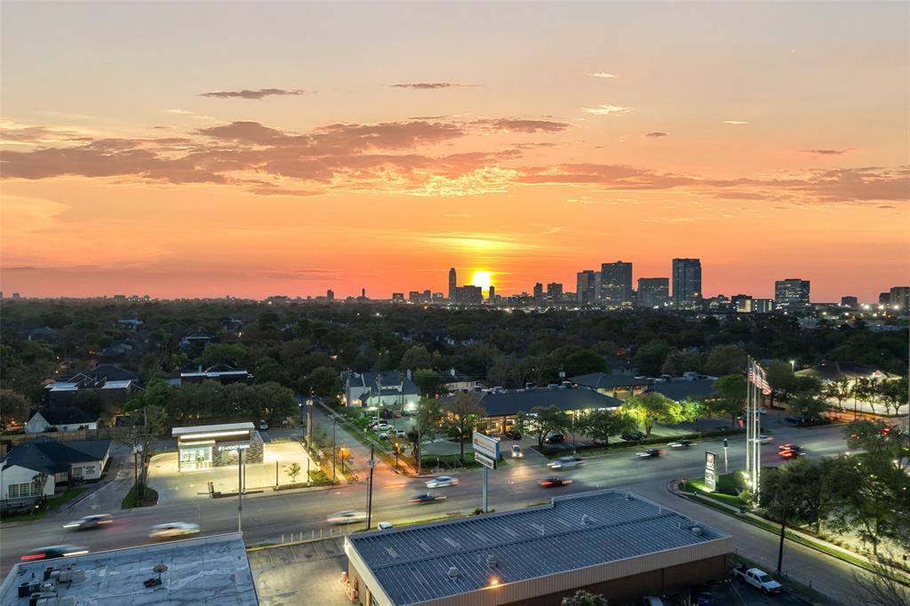 Houston, TX 77005,2520 Robinhood ST #1001