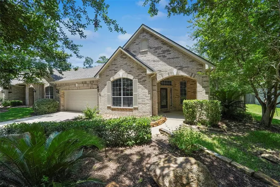 134 E Northcastle CIR, The Woodlands, TX 77384