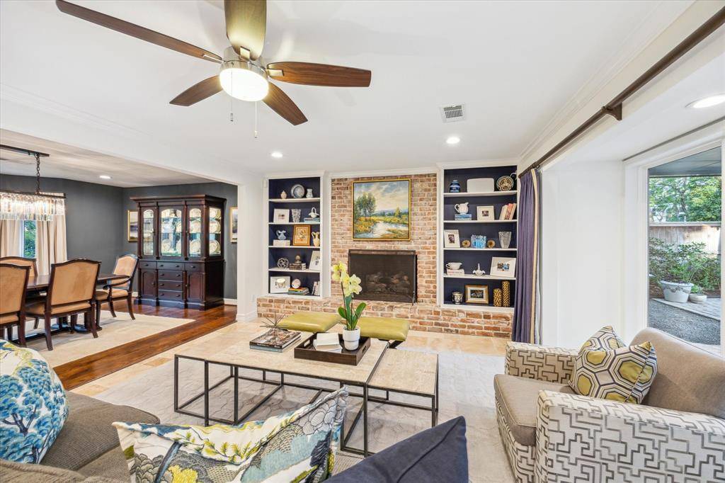 Houston, TX 77024,11727 Woodsage DR