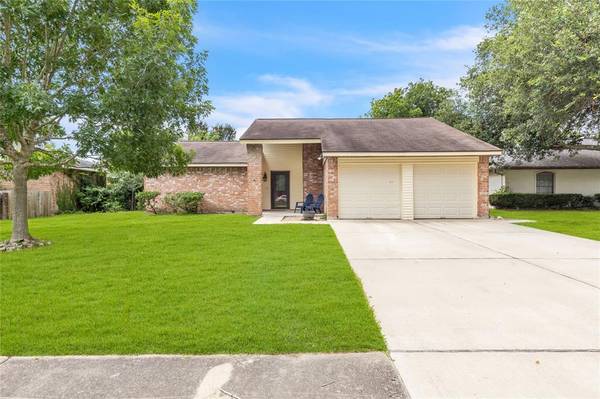 16214 Forest Bend AVE, Friendswood, TX 77546