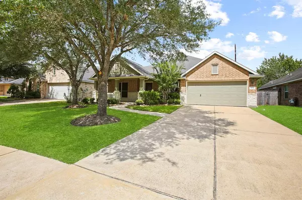 9031 Morningstar DR, Sugar Land, TX 77479